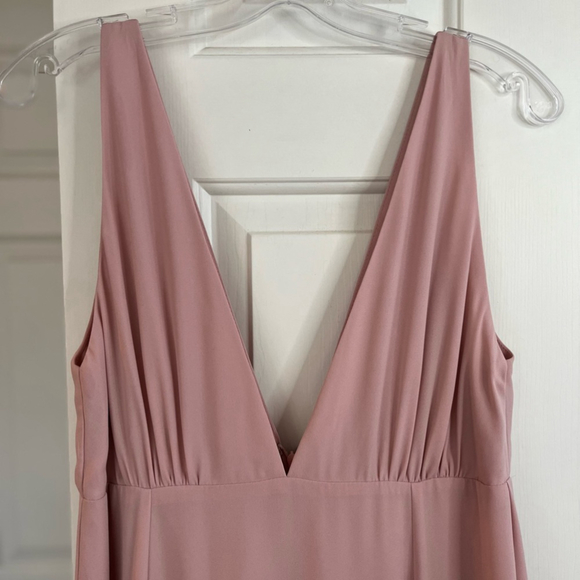 SOLD WAYF Kiara Empire Plunge Neck Gown in Rose Size Large - Picture 7 of 16